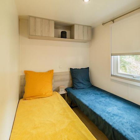 Mobil Home Les Pieds Dans L'Eau Canet-en-Roussillon Exterior foto