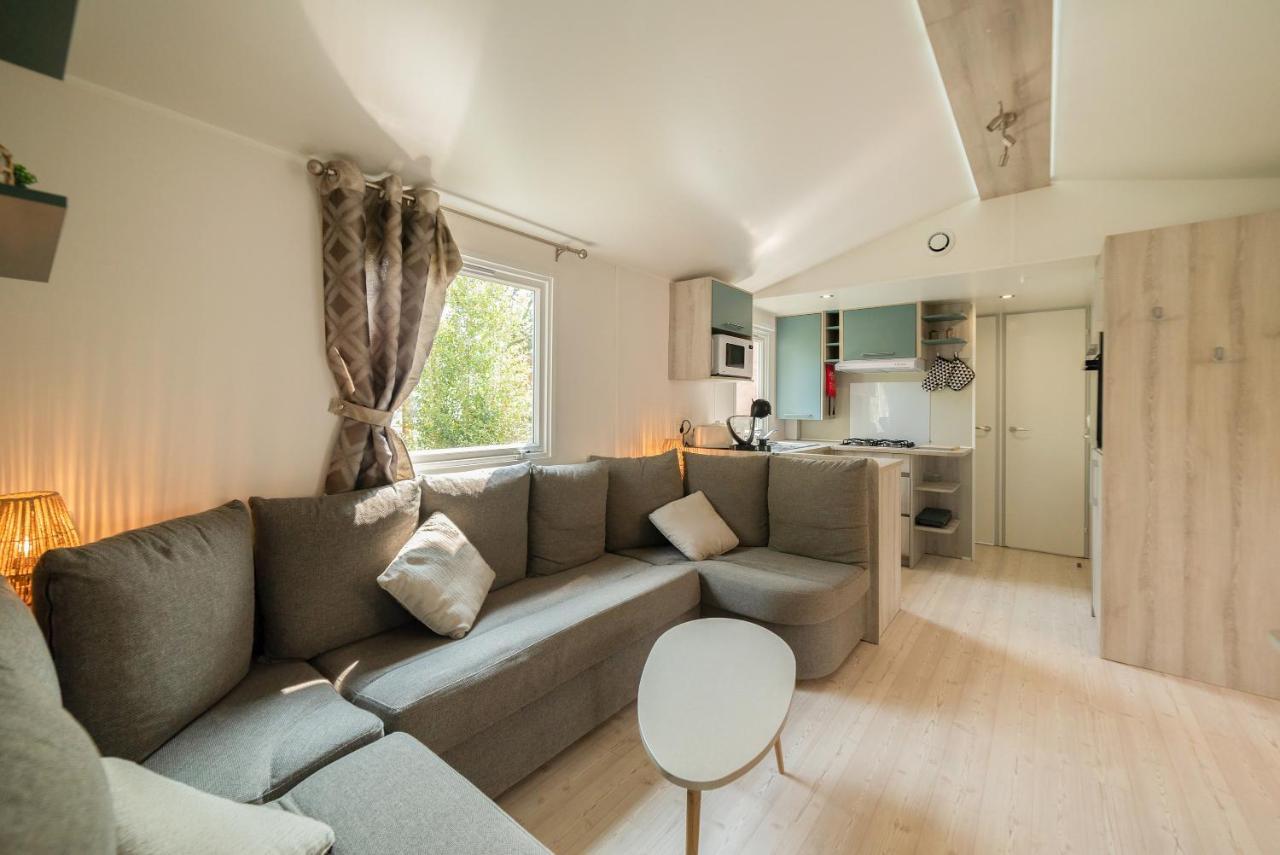 Mobil Home Les Pieds Dans L'Eau Canet-en-Roussillon Exterior foto